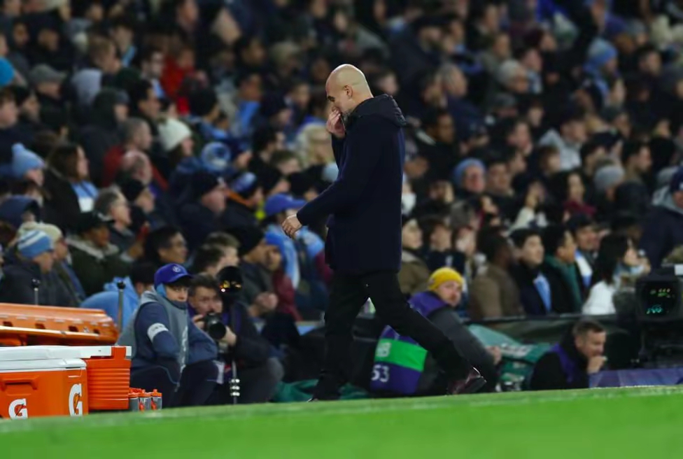 B体育直播-关于曼城客场惨遭逆转，争冠形势严峻挑战的信息