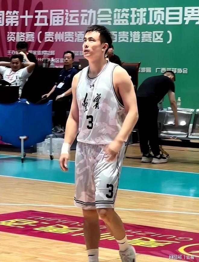 B体育官方-包含辽宁队主力球员表现抢眼，助队取胜的词条