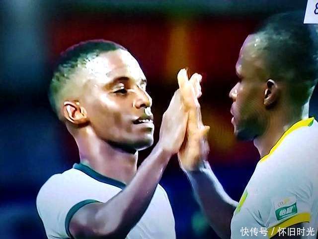 球员赛季首次斩获帽子戏法,犹如神来之手 球员赛季首次斩获帽子戏法,犹如神来之手