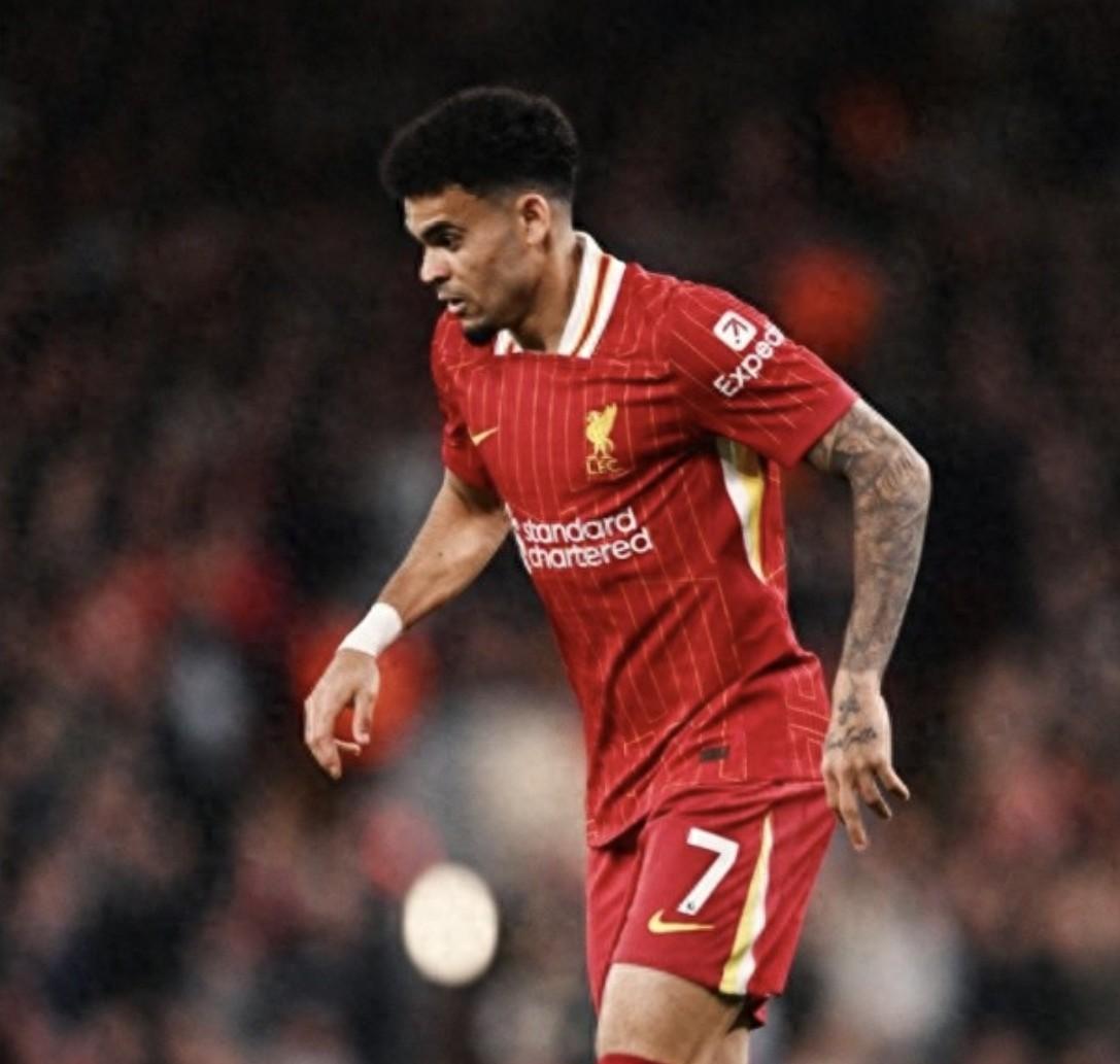 B体育网站-利物浦势如破竹，领跑英超再添一城