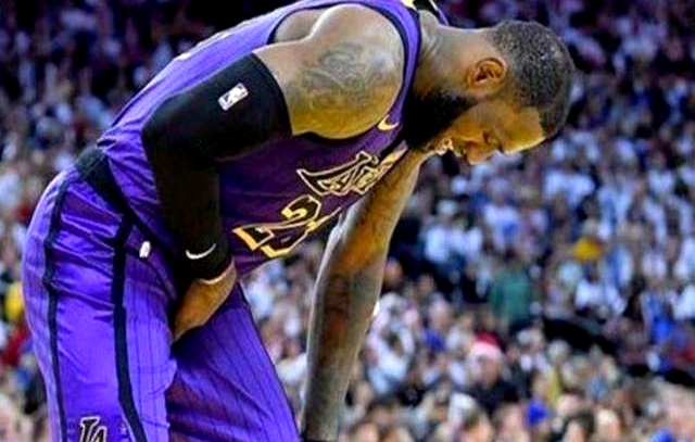 B体育app-关于湖人风光不再，季后赛形势堪忧的信息