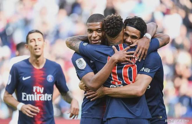 B体育下载-巴黎圣日耳曼主场大胜,再次升至法甲榜首的简单介绍