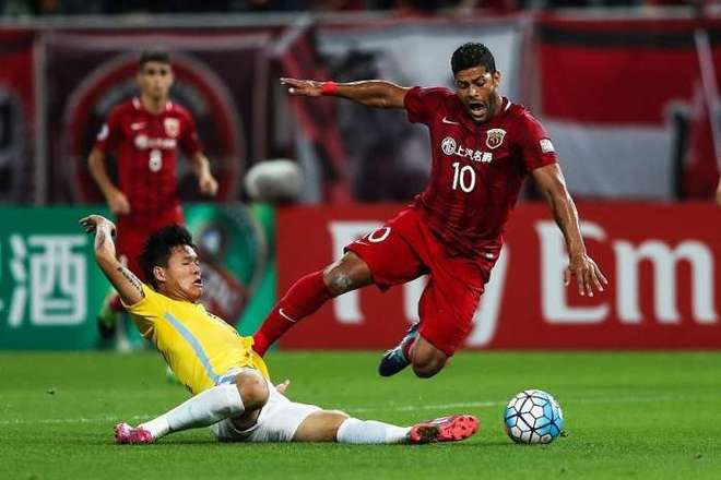 苏宁负于上港,保级形势不容乐观的简单介绍 苏宁负于上港,保级形势不容乐观的简单介绍