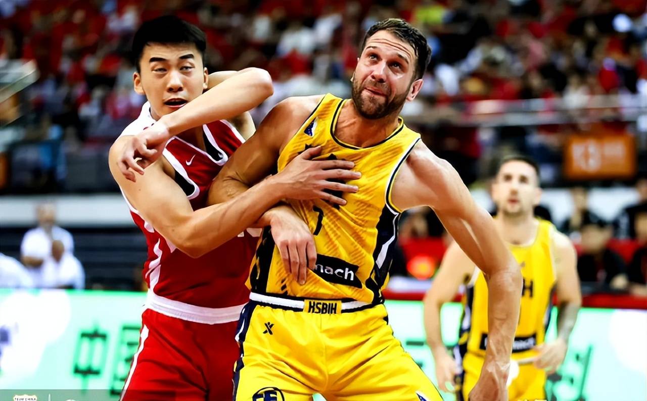 B体育网址-亚洲杯席卷狂欢,名利双收的球员登顶