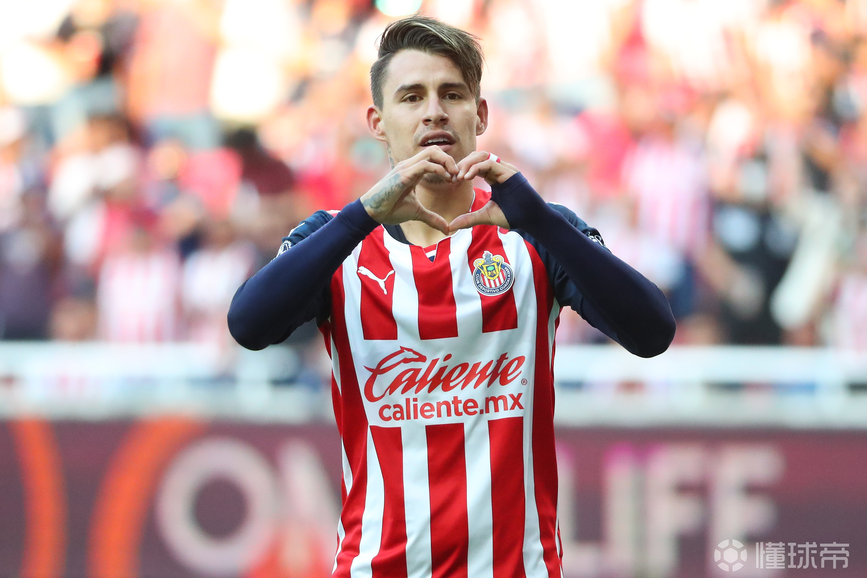 B体育投注-包含亚眠队长发挥关键作用,帮助球队获得胜利的词条