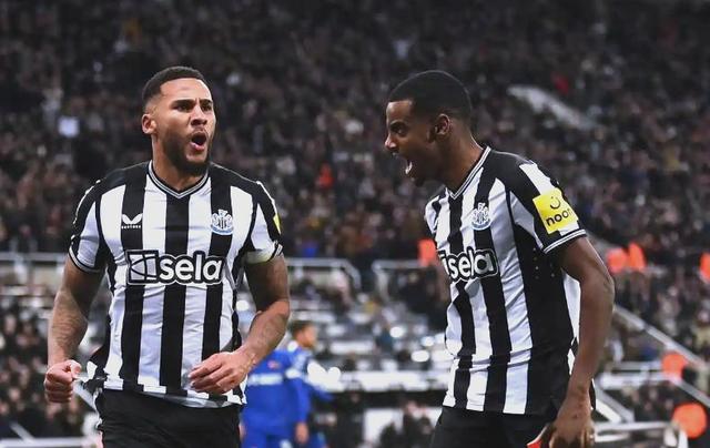 B体育app下载地址-纽卡斯尔与西汉姆联对阵,角逐胜利之争