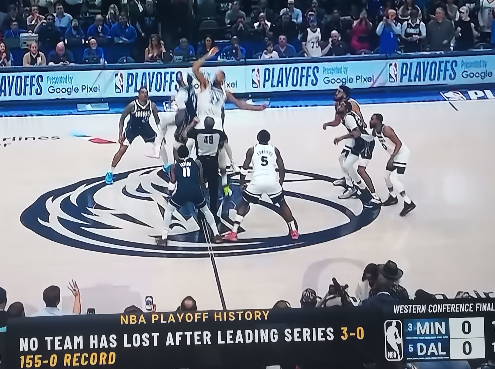 B体育官网app-湖人队晋级东部决赛,面对森林狼寻求成功