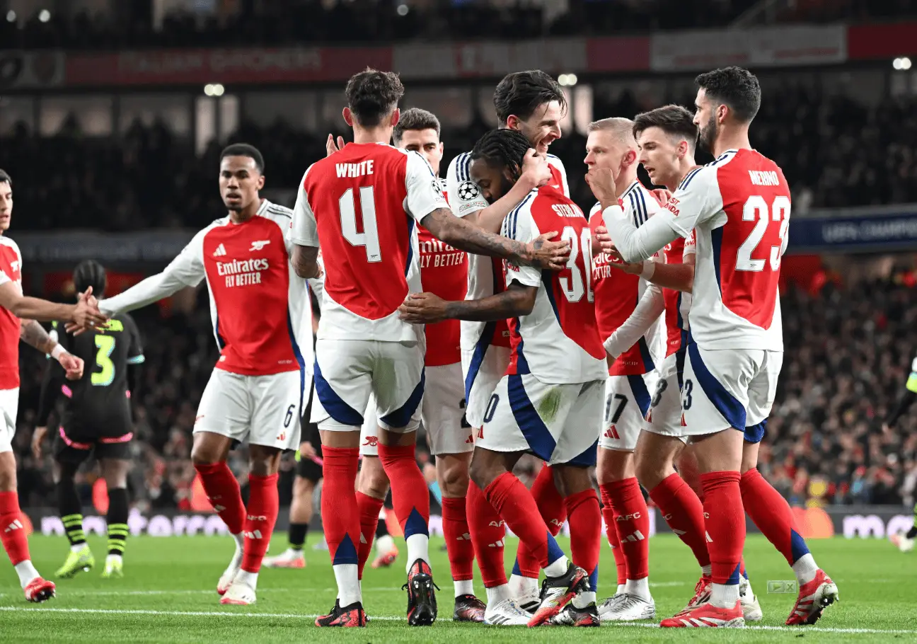 包含阿森纳连续三场不败，重返欧冠名额的词条